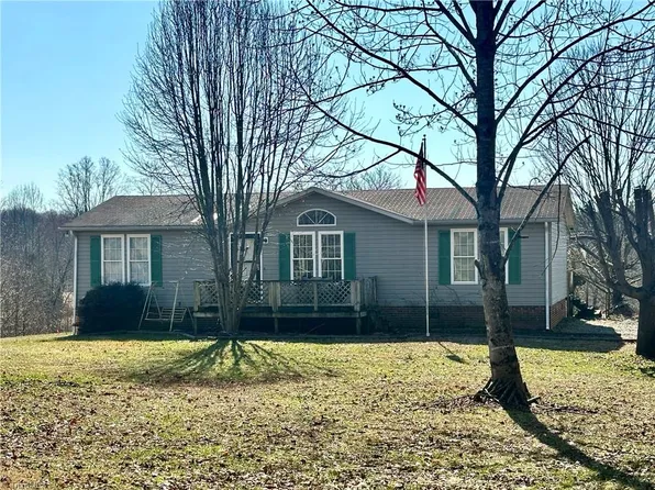 239 Beach Rd, Elkin, NC 28621