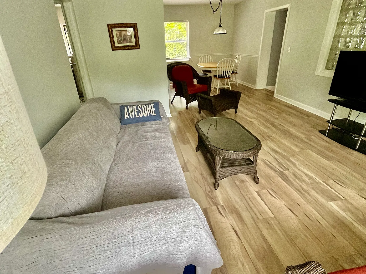 3 bed, 1422 sqft, $2,100 — Photo 4