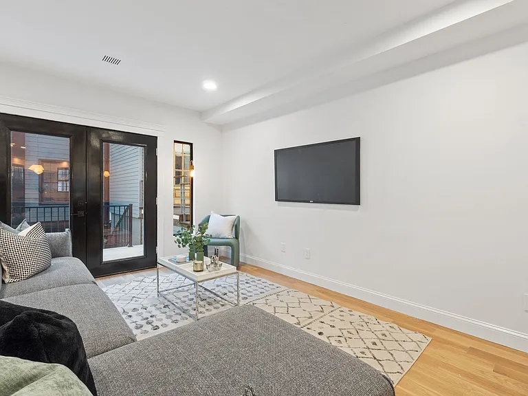 82 Colgate St #3 — Photo 12