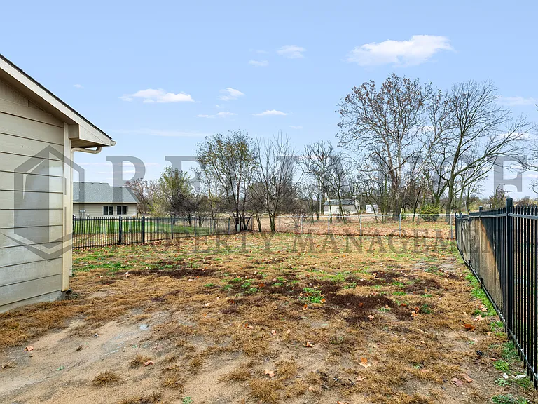 3325 E Aster St — Photo 14