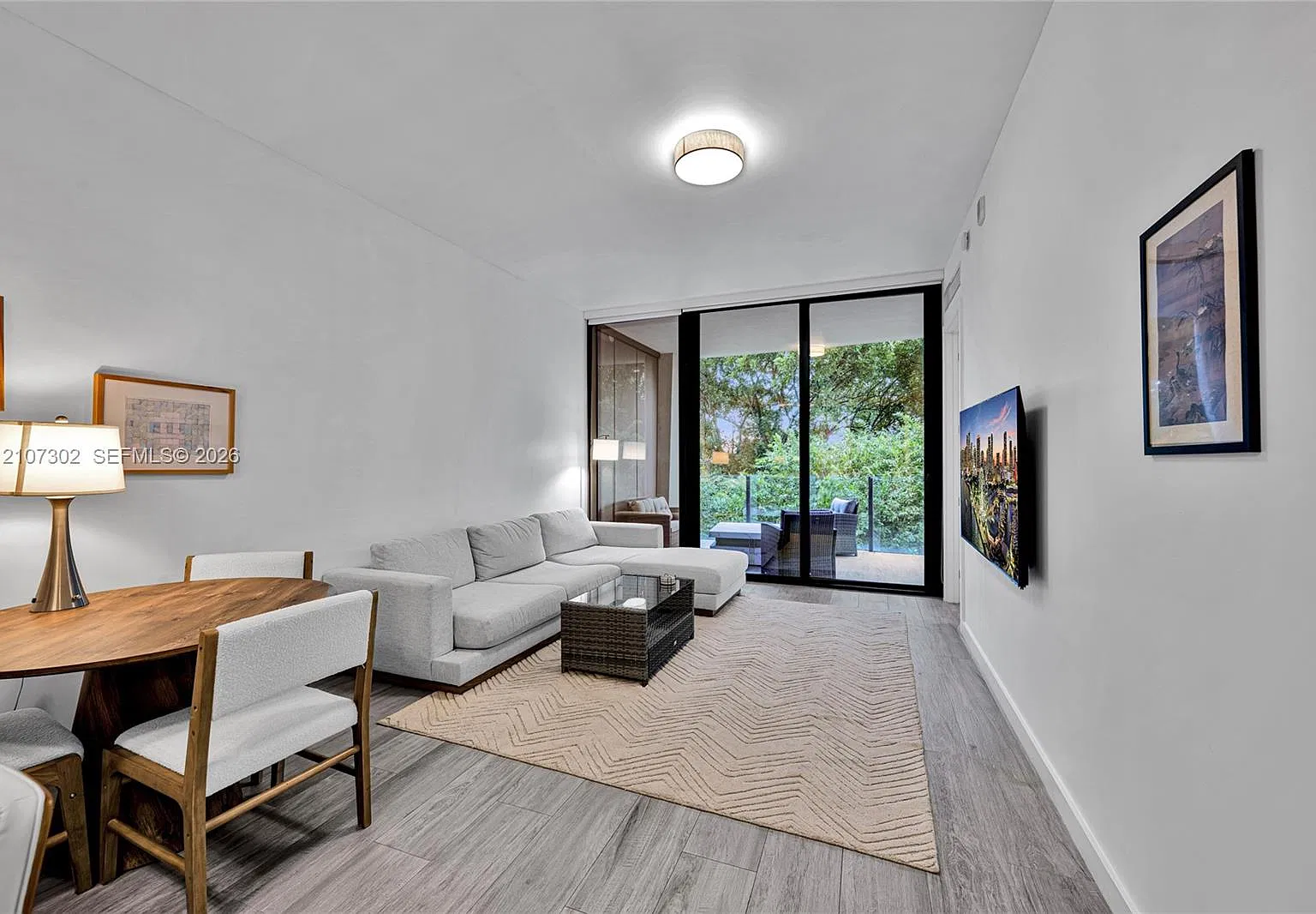 Club Residences At Park G — Photo 3