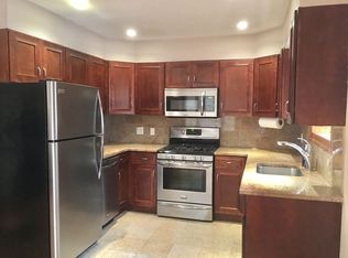3254 36th St APT 1, Astoria, NY 11106