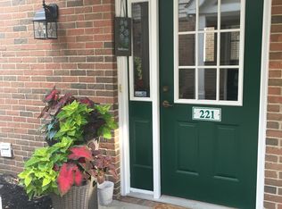 3324 Lenox Village Dr UNIT 221, Fairlawn, OH