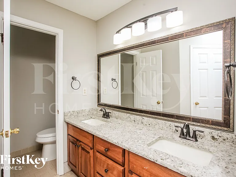 8866 Quailwood Cv — Photo 16