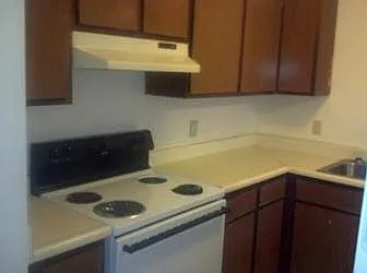 Preston Manor Apartments — Photo 6
