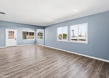 937 E Elizabeth St — Photo 15