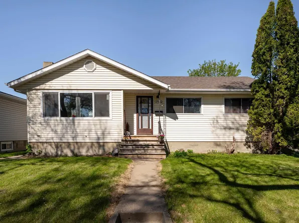 11910 43rd St NW, Edmonton, AB T5W 2P6