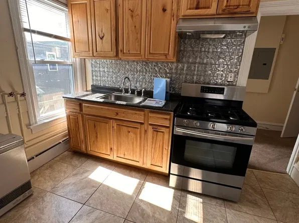 12-14 Saint Louis St, 12-14 Saint Louis St APT B, Burlington, VT 05401
