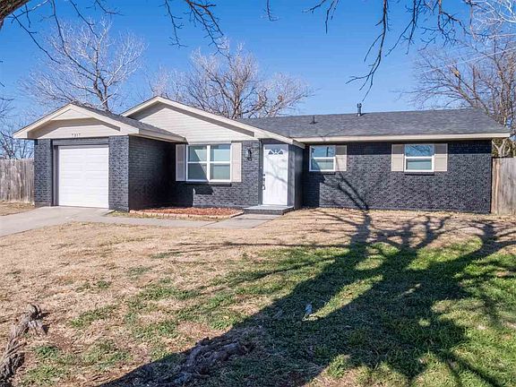 2nd image of 7317 NW Compass Dr