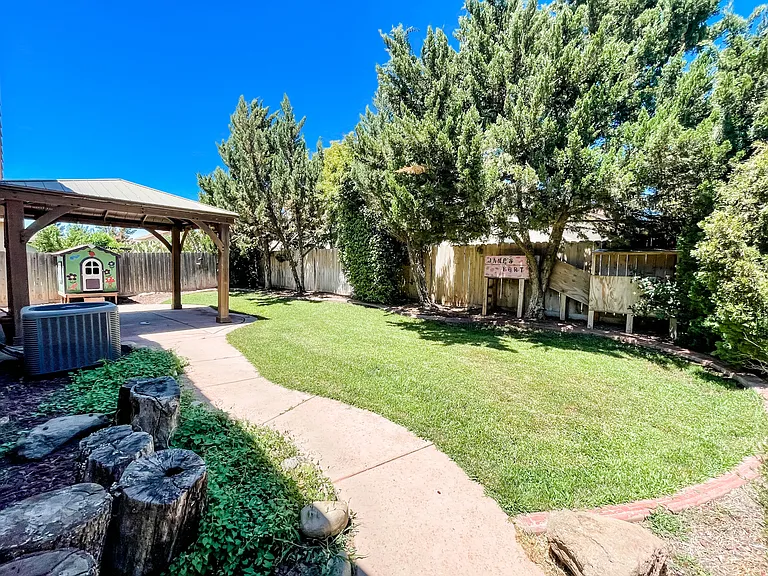 1837 Boardwalk Dr — Photo 16