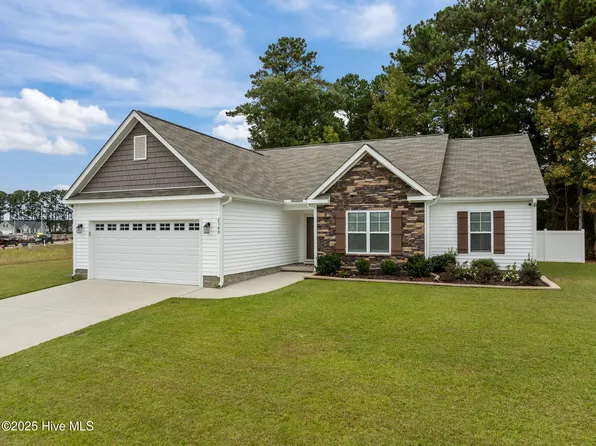 2349 Rhinestone Drive, Winterville, NC 28590