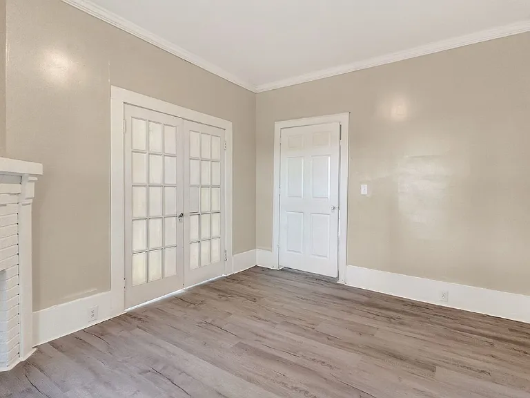 409 Meadow Rd — Photo 13