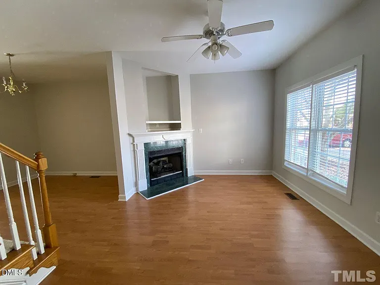 2725 Sterling Park Dr — Photo 4