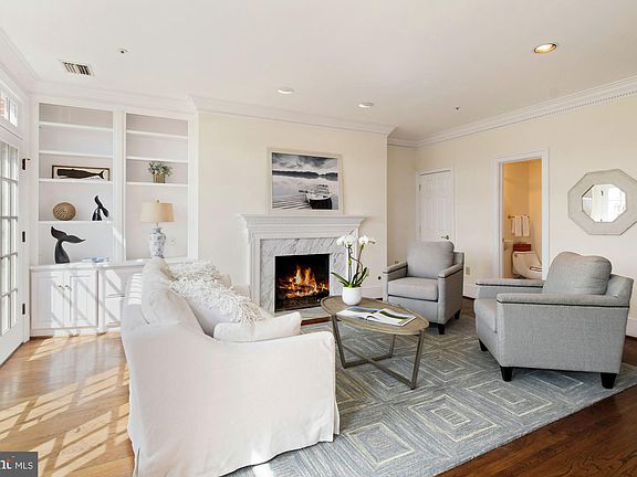 5th image of 19 Wilkes St