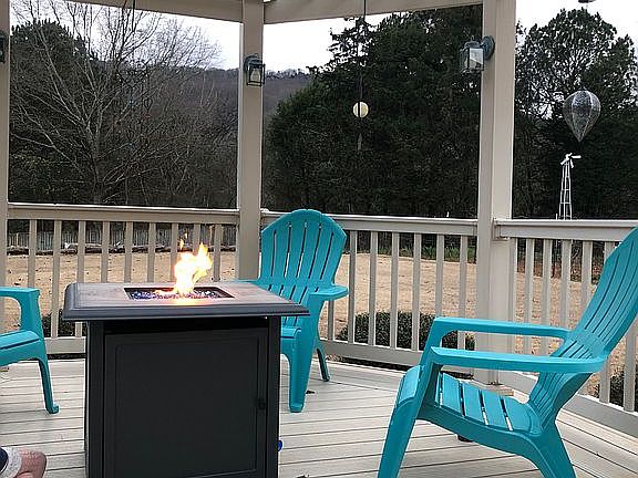 3rd image of 118 Chambray Dr