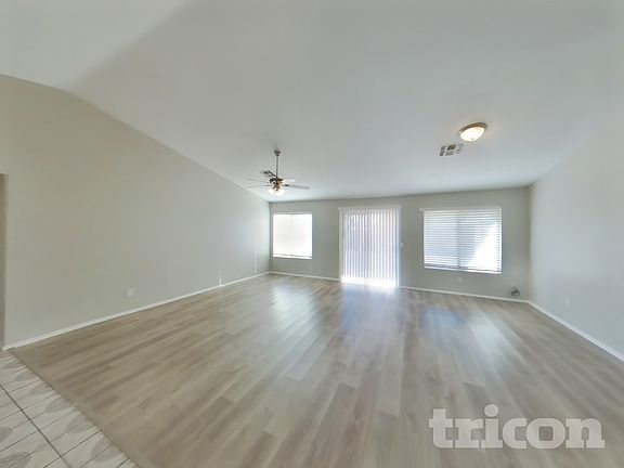 3rd image of 8605 W Campbell Ave