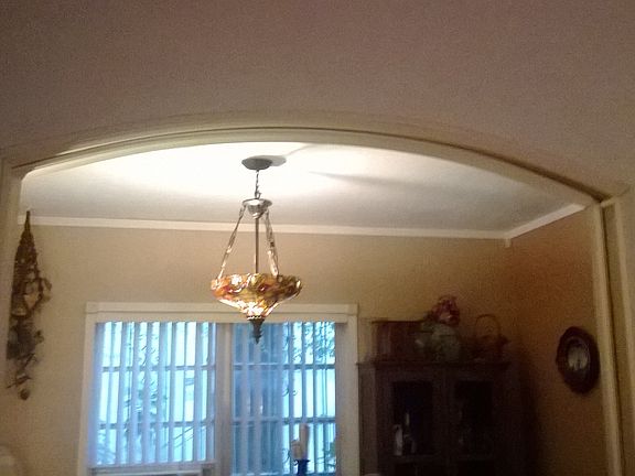 5th image of 719 Lenox Ave