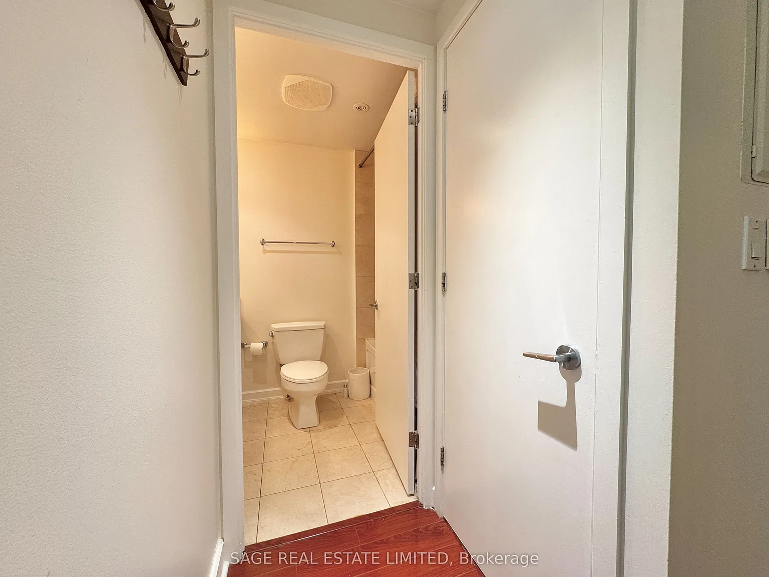 1 bed, $2,300 — Photo 4