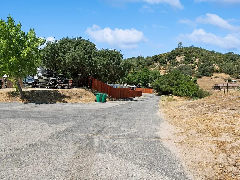 Resthaven Mobile Home Park — Photo 15