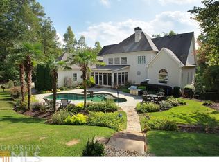 365 Winn Park Ct, Roswell, GA 30075