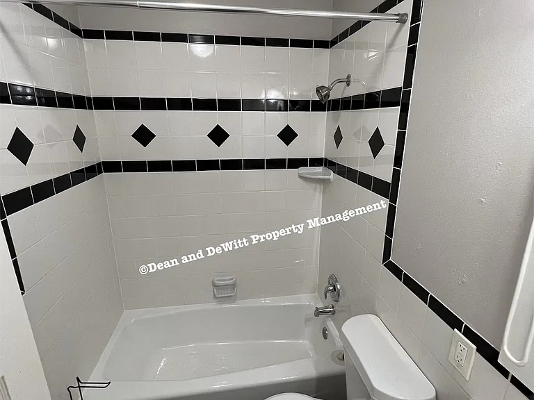813 14th St N — Photo 6