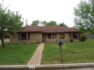 324 Rim Rock Dr, Fort Worth, TX 76108