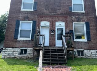 439 N 5th St, Belleville, IL 62220