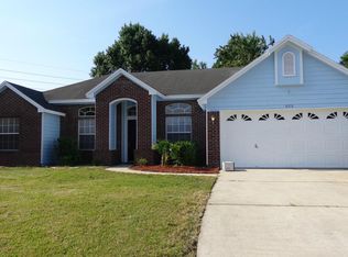 606 Halverson Ct, Jacksonville, FL 32225