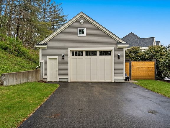 3rd image of 10 Crisileo Way