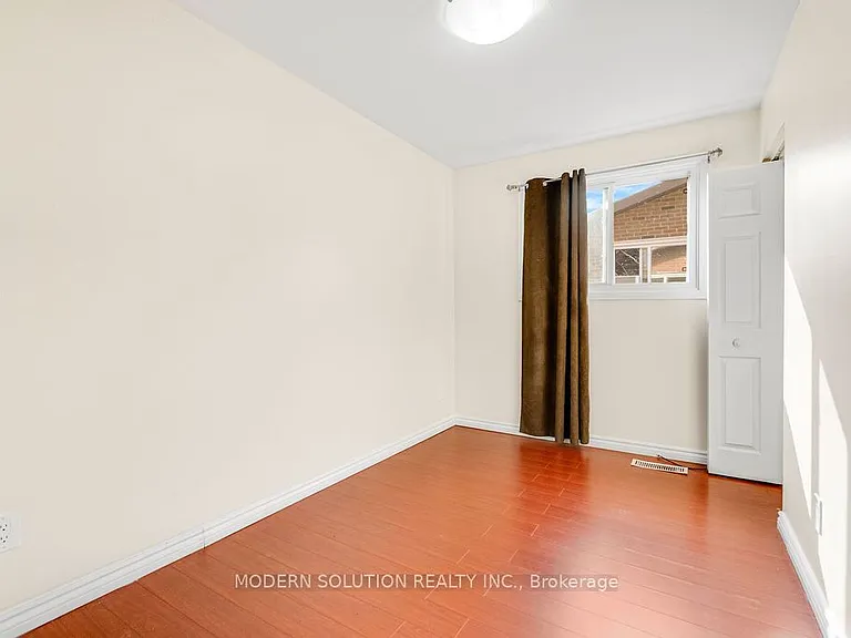 142 Mill St N — Photo 11