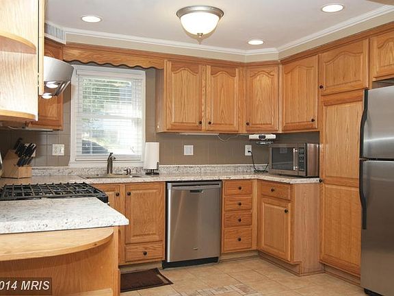 5th image of 4521 Kentland Dr
