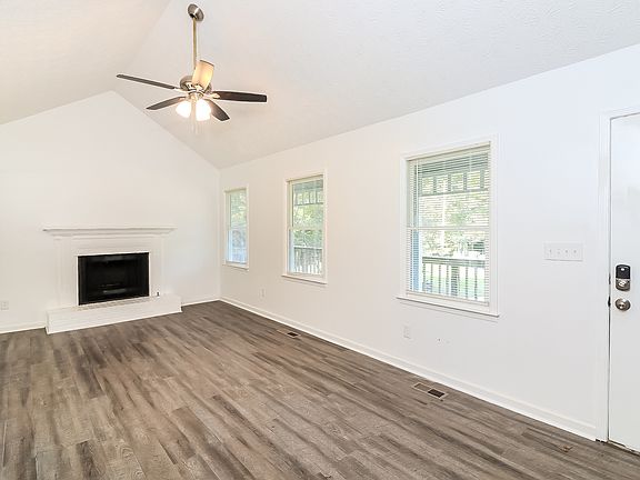 5th image of 261 Cedar Mill Ln