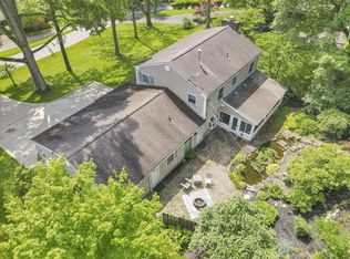 735 Mount Parnassus Dr, Granville, OH 43023