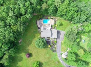 6 John Birch Memorial Dr, Townsend, MA 01469