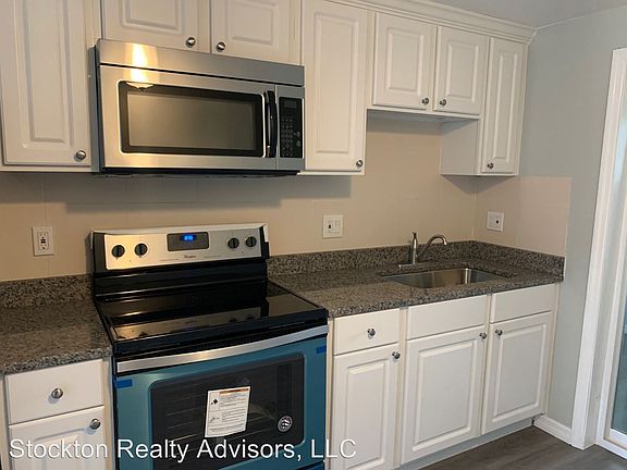 2nd image of 350 N Elm St APT 1