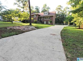 2209 Rockview Ln, Birmingham, AL 35226