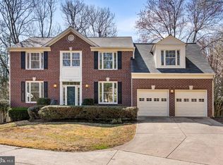 9321 Hallston Ct, Fairfax Station, VA 22039