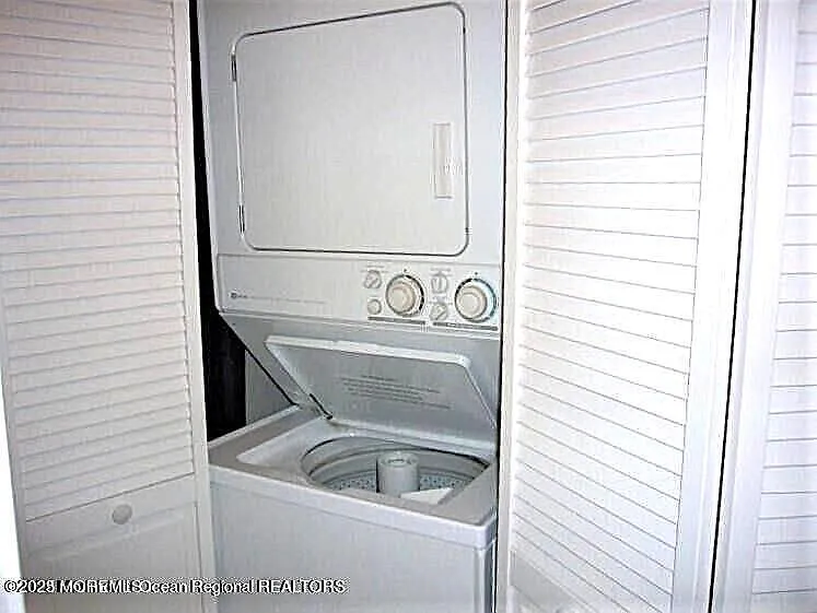 1201 Ocean Ave #72 — Photo 9