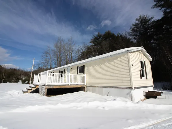 10 Rockameka Lane, Turner, ME 04282
