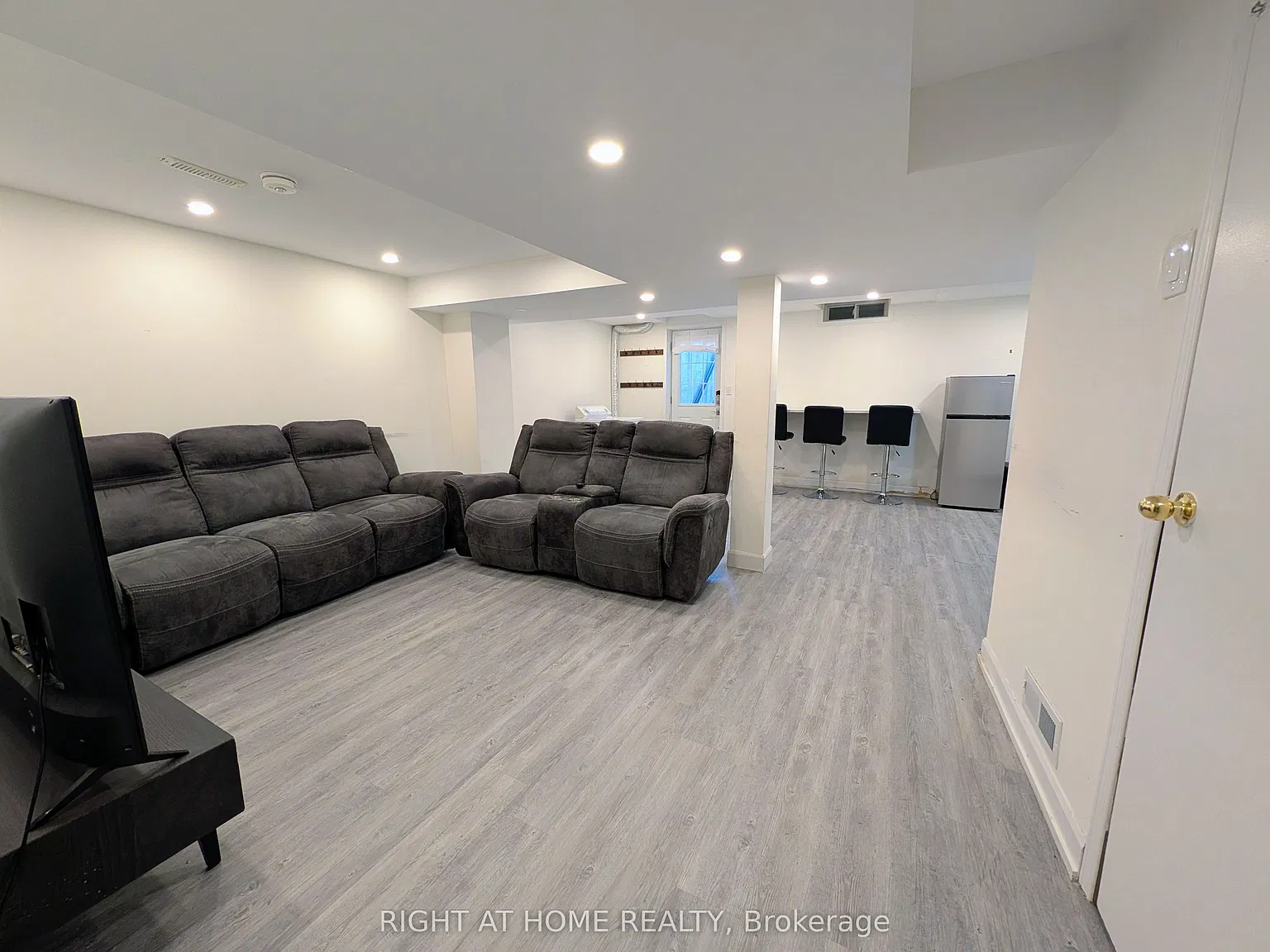 1 bed, $1,500 — Photo 4