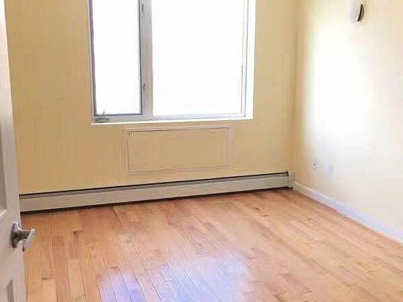 4th image of 136-21 Latimer Pl #2G
