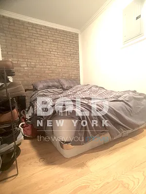 Rented by Bold New York | media 24