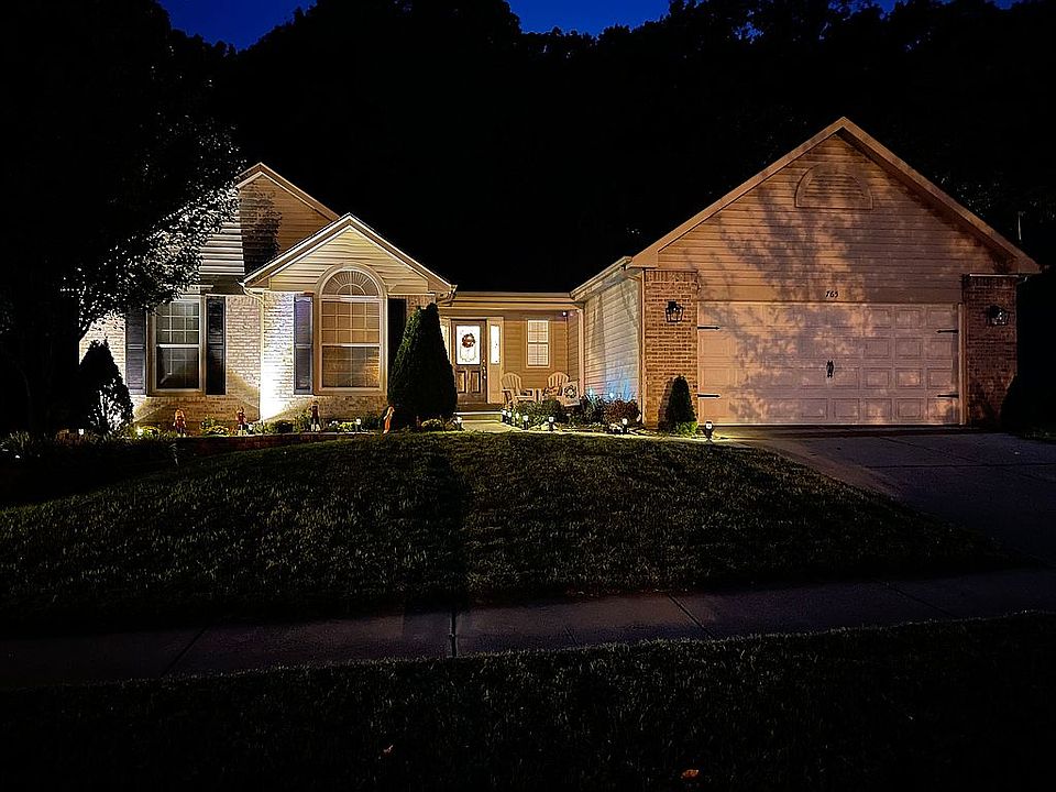 2nd image of 765 Emerald Oaks Ct