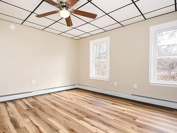 5th image of 53 Courtdale Ave #1