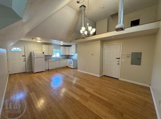 6 Woodbine St #3, Worcester, MA 01603