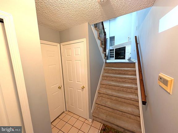 5th image of 6 Halstead Pl