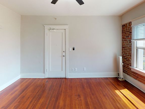 5th image of 667 S Carondelet St APT 202