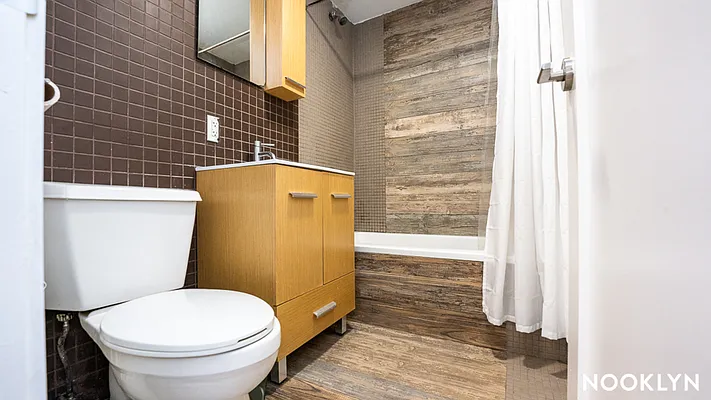 Rented by Nooklyn NYC LLC | media 19