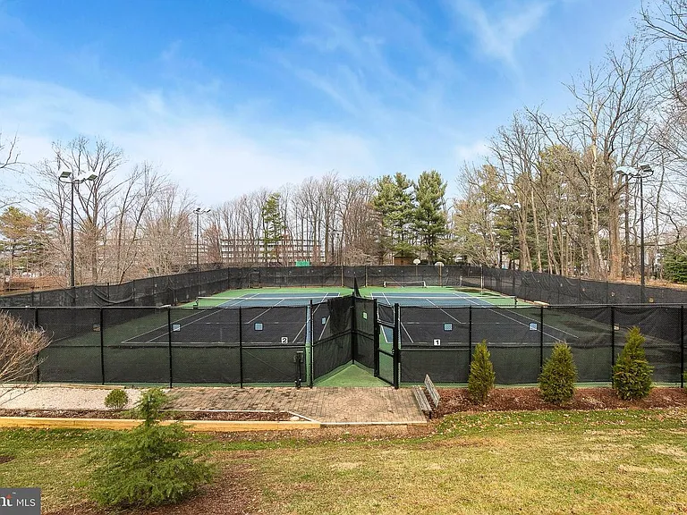 8350 Greensboro Dr #403 — Photo 34