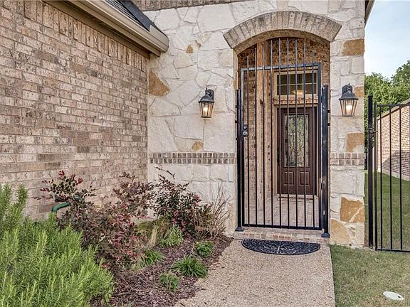 3rd image of 9708 National Pines Dr